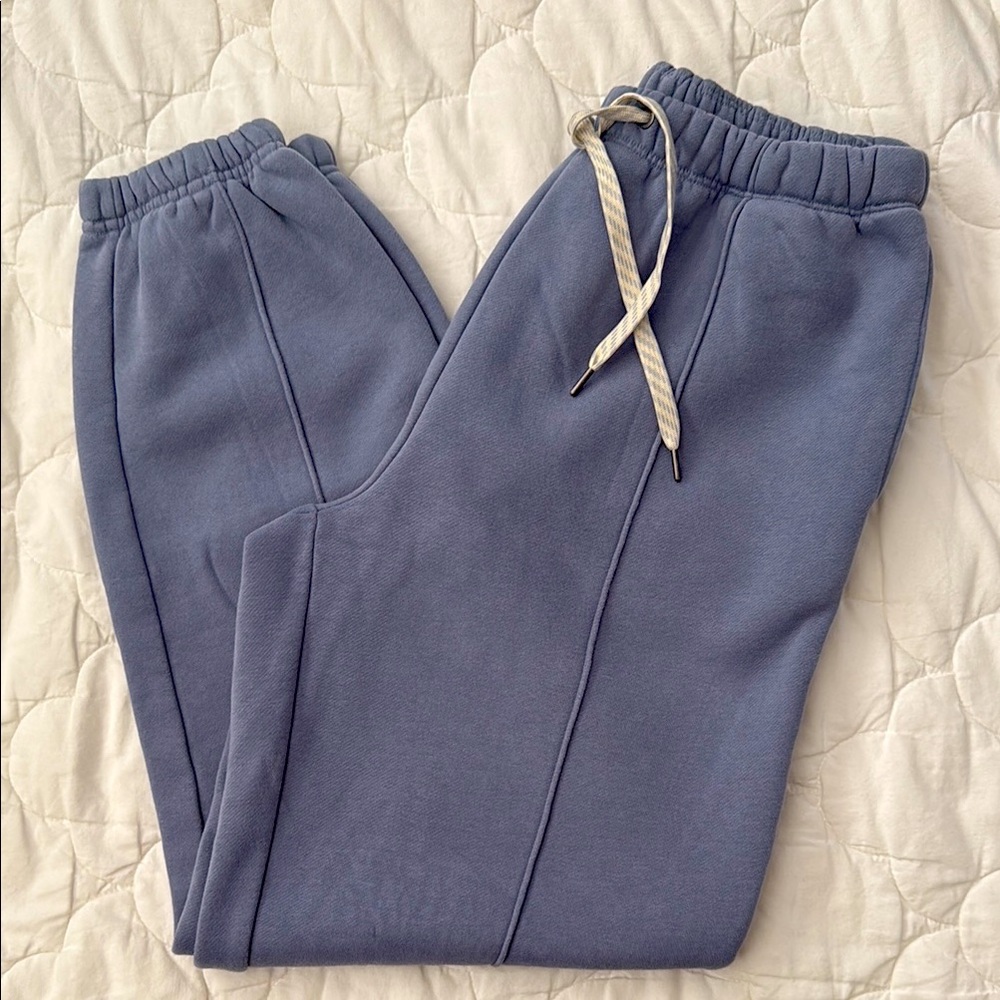 Vuori Sedona sweat set in blue size Small